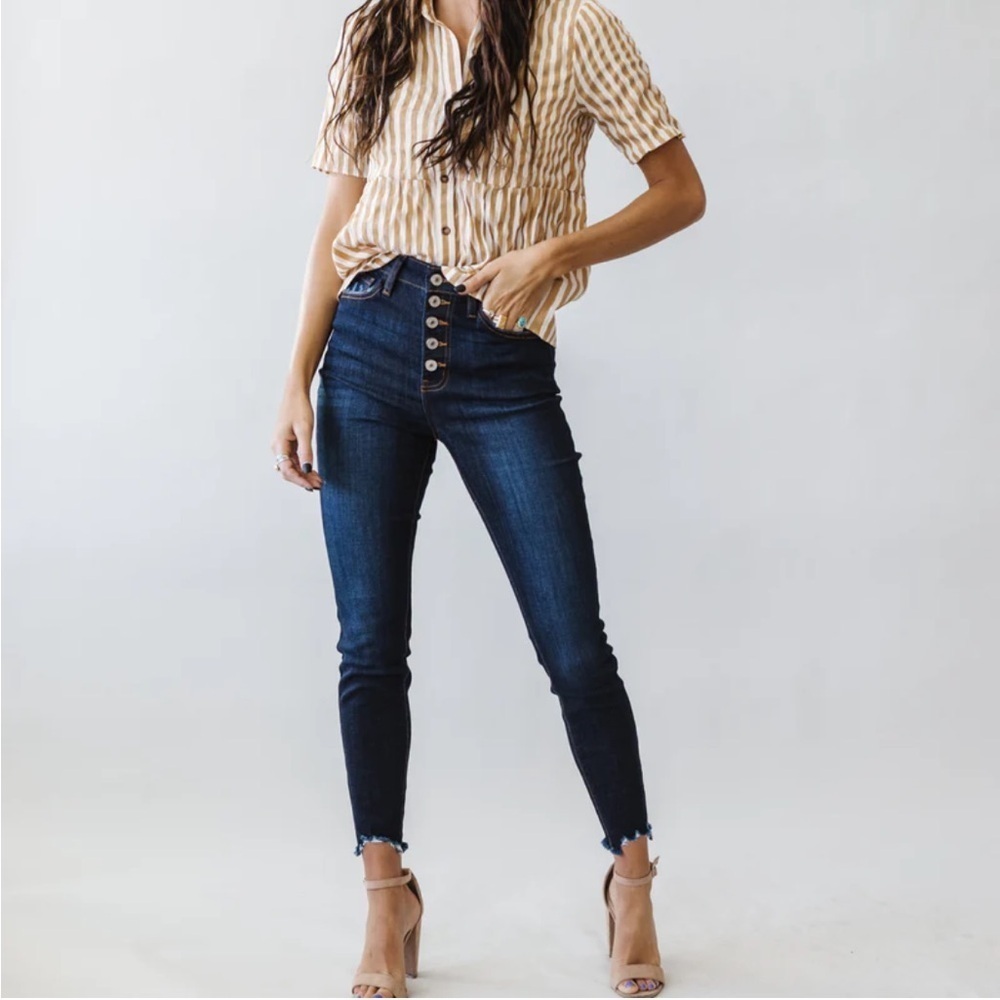 KanCan Midnight Blue High Rise Jeans Size 27 Distressed Hem Button Fly